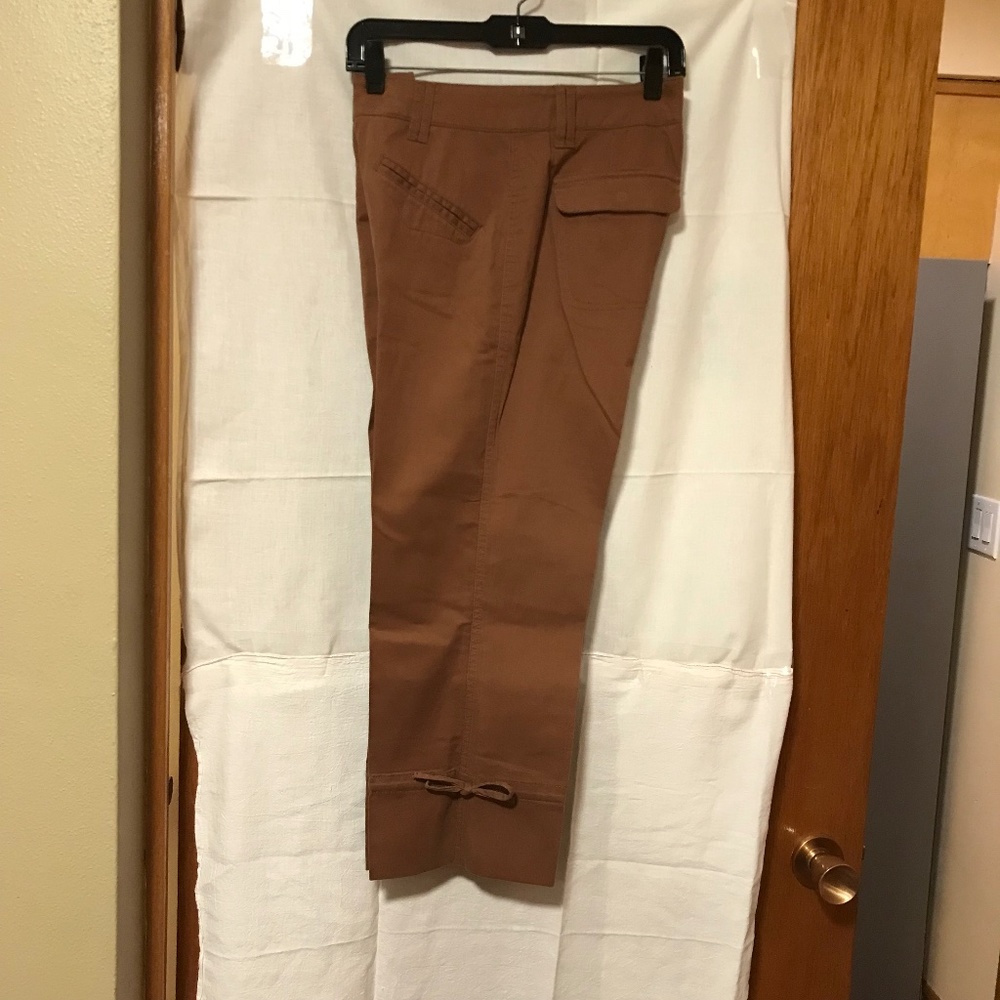Chicos rust color capris size 0.5 or conventional size 6 like new - Picture 1 of 6
